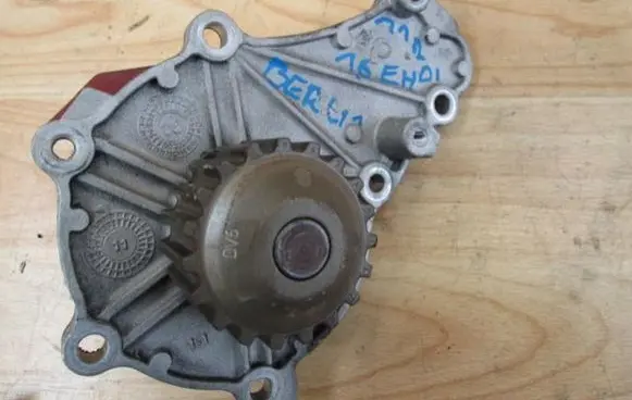 Peugeot Partner Water pump