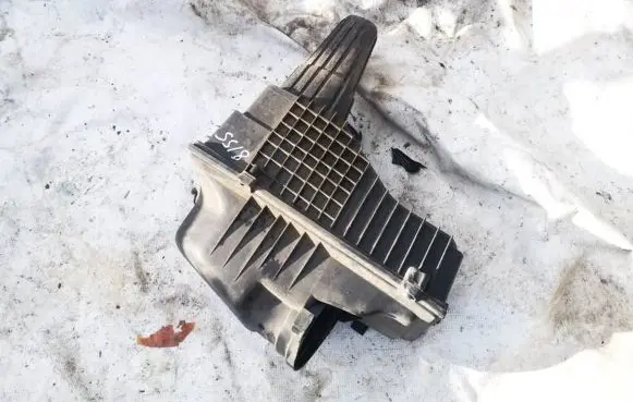 Peugeot 607 Air filter box 9629040380 9636500180