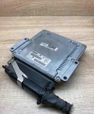 Citroen C5 Engine control unit/module ECU 9638795280 0281010371