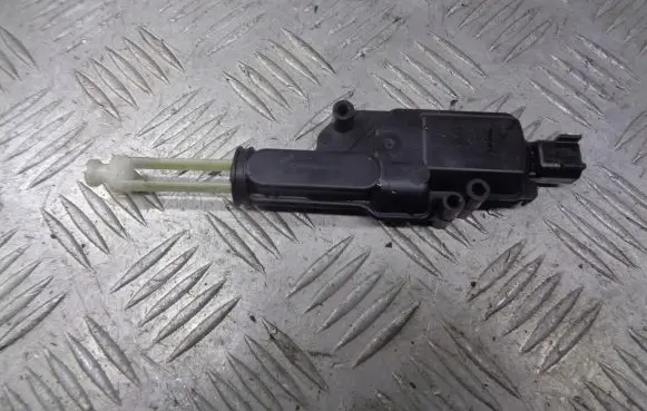 Ford Fiesta Fuel tank cap lock 