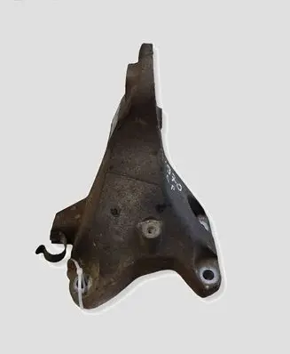 BMW 1 E81 E87 Engine mounting bracket 6781916 13807410
