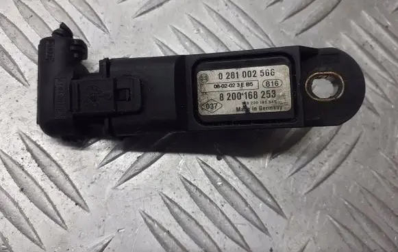 Renault Megane II Turbo air boost pressure sensor 0281002566