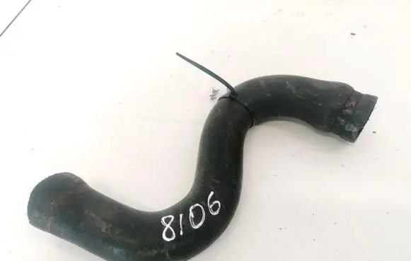 Audi A4 S4 B5 8D Engine coolant pipe/hose