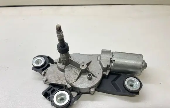 Mazda 3 I Rear window wiper motor 0390201588