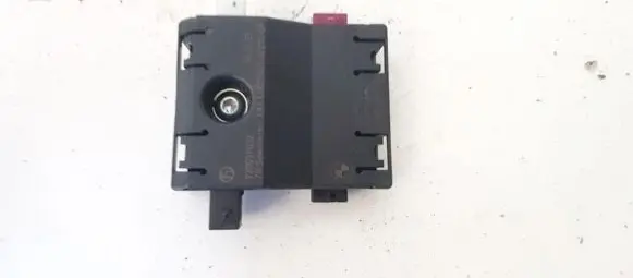BMW 3 E90 E91 Antenna control unit 920039002 6520914149101
