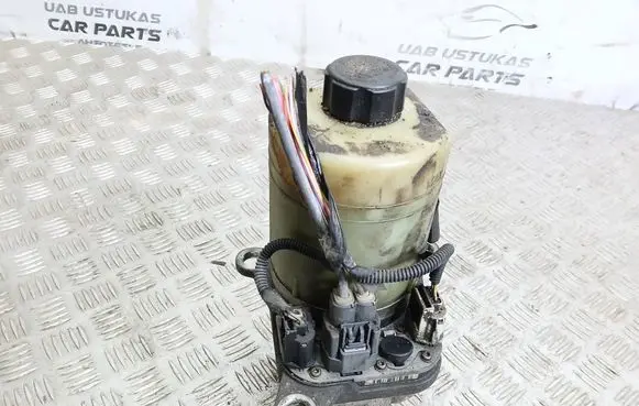 Ford Focus Electric power steering pump 4M513K514CC