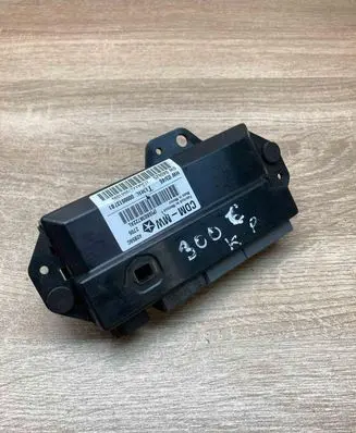 Chrysler 300 - 300C Door control unit/module 56038722AL P56038722AL