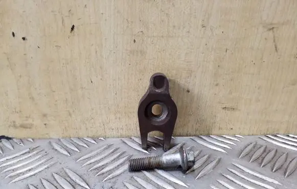 Ford Focus Fuel Injector clamp holder
