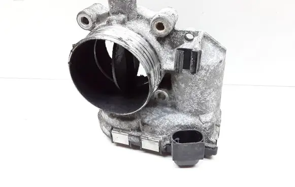 Volvo V70 Throttle valve 8692720 0281002701