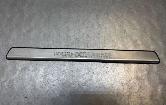 Volvo V60 Foot area side trim 31416135