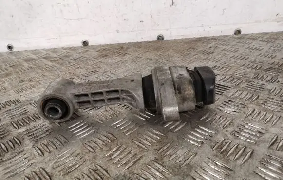 Hyundai i40 Engine mount bracket 219503Z150