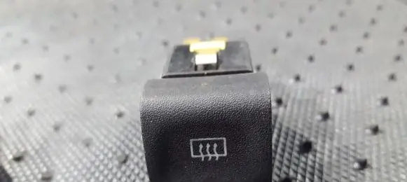 Opel Vectra B Windscreen/window heater switch 90457319