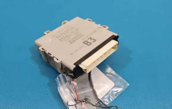 Toyota Auris E180 Central body control module 8994012130 IMPRK1540946