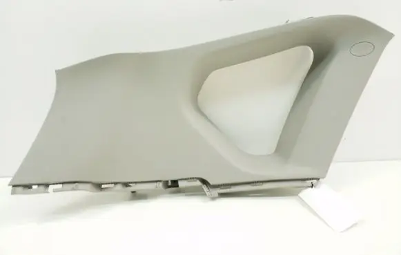 (D)pillar trim (top)