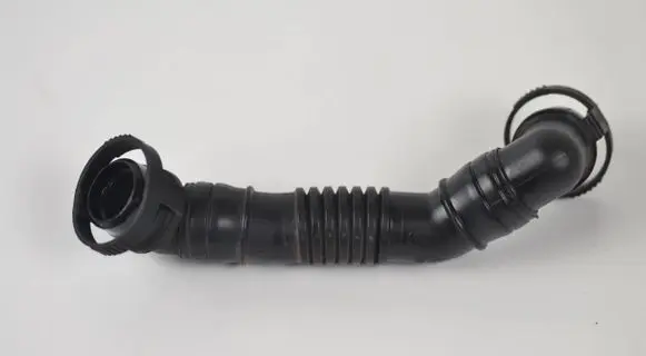 Volkswagen Golf V Breather hose/pipe 03G103493D VCD446232