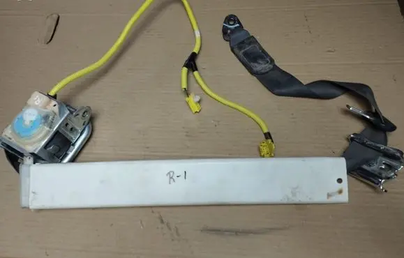 Honda Element Front seatbelt
