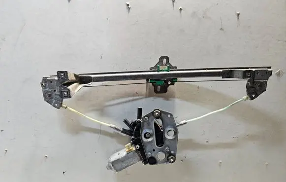 Saab 9000 CD Rear door window regulator with motor 0130821197 680584207