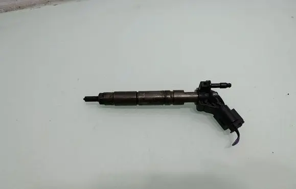 Fuel injector
