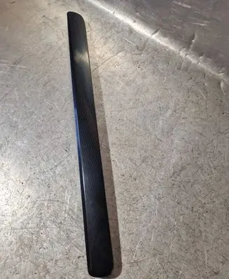 Dashboard glove box trim