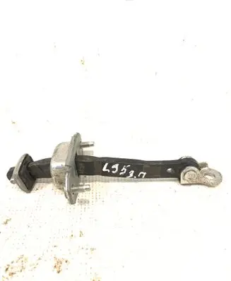 Nissan Qashqai+2 Rear door check strap stopper
