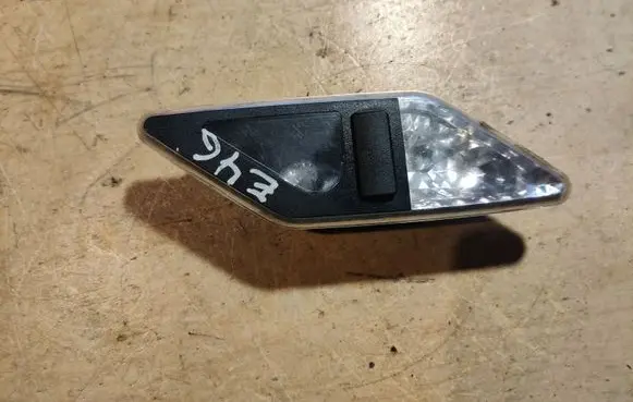 BMW 3 E46 Rear seat light 8375585