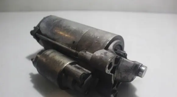 Volvo C30 Starter motor 10383044