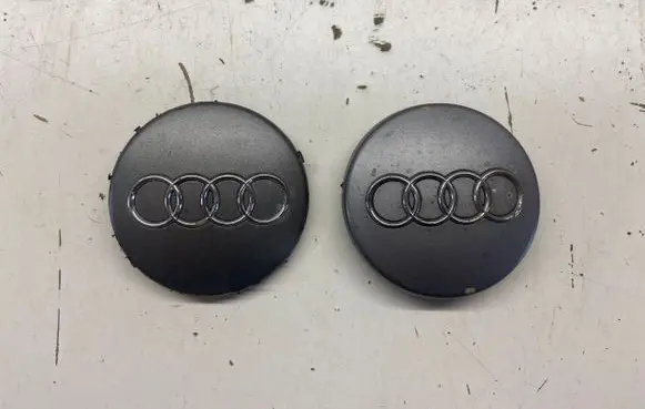 Audi A6 S6 C6 4F Original wheel cap 4B0601170