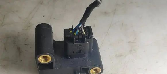 BMW 1 E81 E87 Airbag deployment crash/impact sensor 0285003900 6911003 2905066577