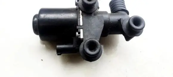 BMW 5 E60 E61 Coolant heater control valve 6411692022602 64116920226-02