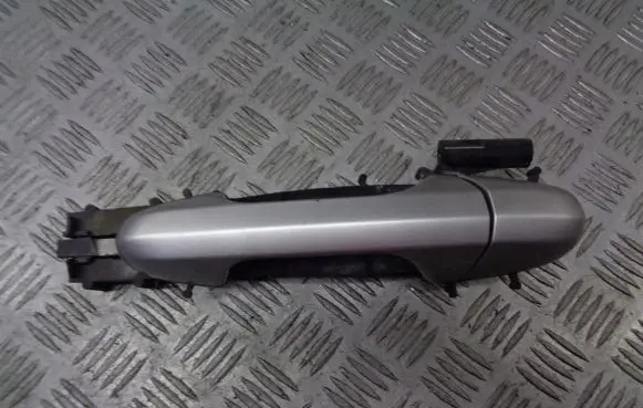 Chrysler Pacifica Rear door interior handle