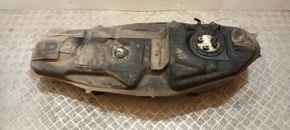 Toyota RAV 4 (XA30) Fuel tank 