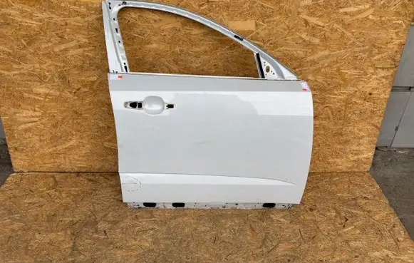 Jaguar E-Pace Front door XB01009 B017177