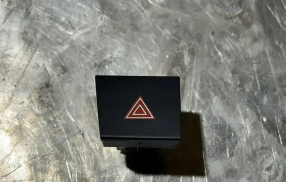 Peugeot 508 Hazard light switch 96662380ZE