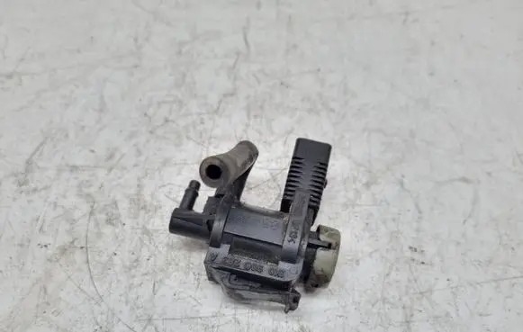 Volkswagen PASSAT B6 Turbo solenoid valve 1K0906283A