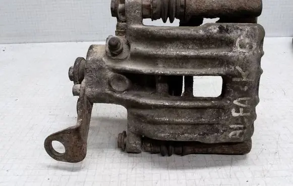 Alfa Romeo 156 Front brake caliper 32322661