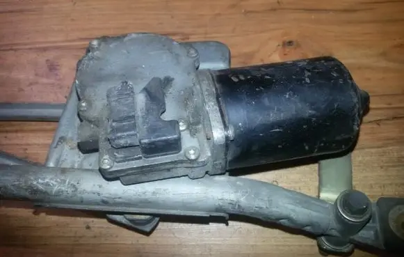 Ford Mondeo MK II Wiper motor 93bb17b571cc