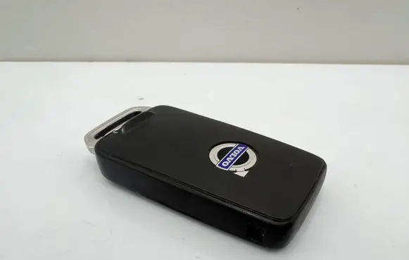 Volvo V40 Ignition key/card 