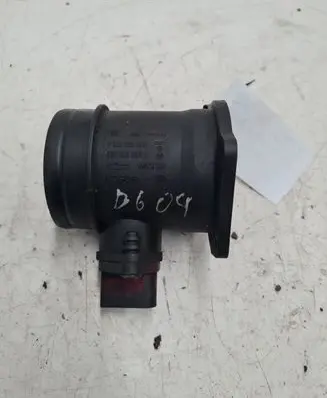 Audi A4 S4 B6 8E 8H Mass air flow meter 0280218058