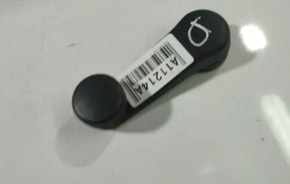 Skoda Fabia Mk2 (5J) Front door window winding handle 