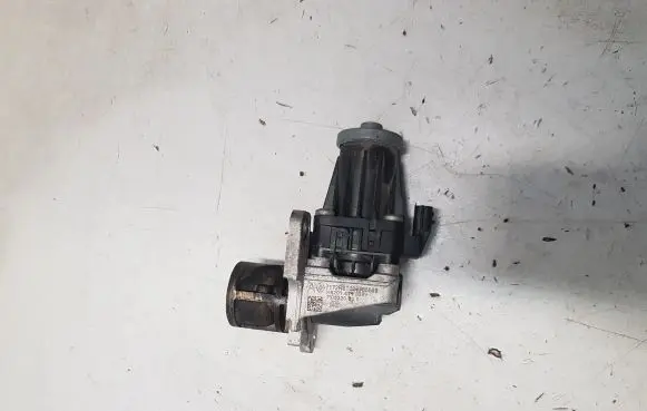 Renault Clio IV EGR valve H8201411538