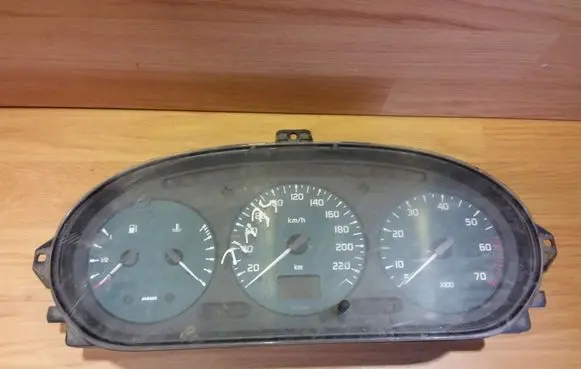 Renault Scenic I Speedometer (instrument cluster) 09046312020