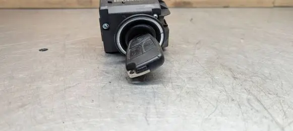 Mercedes-Benz C W203 Ignition lock 2095450508 33002403 33002404