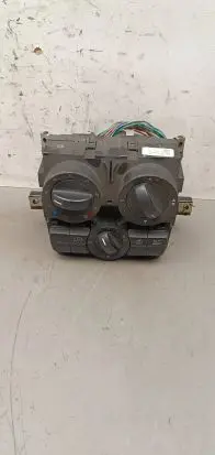 Mercedes-Benz Vito Viano W639 Climate control unit A6394450605 5HB00851204 A6394461328