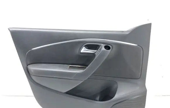 Volkswagen Polo V 6R Front door card panel trim