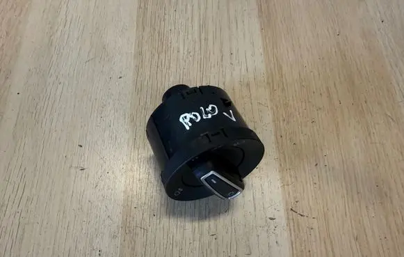 Seat Ibiza IV (6J,6P) Light switch 5G0941431AJ