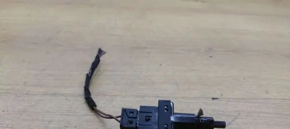 Mercedes-Benz C W204 Brake pedal sensor switch A0065451014