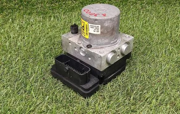 KIA Soul ABS Pump 58920B2720 58900B2720 B258922520