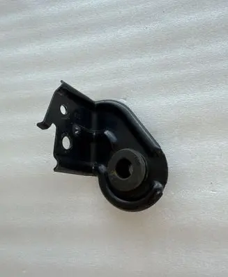 Radiator mount bracket