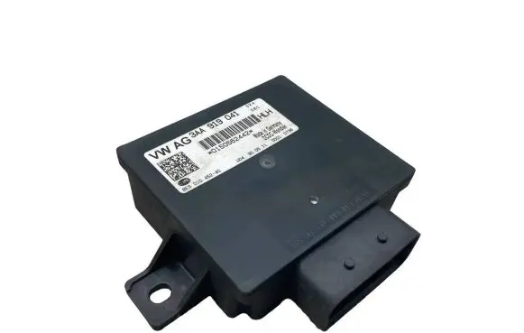 Skoda Octavia Mk2 (1Z) Power management control unit 3AA919041 8ES01045240