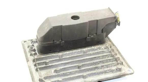 Ford Fiesta Engine control unit/module 6S6112A650FF